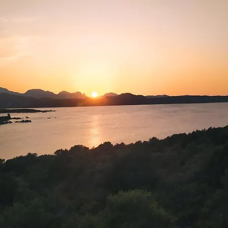 Sardegna Golfo Di Marinella 阿兰奇湾城